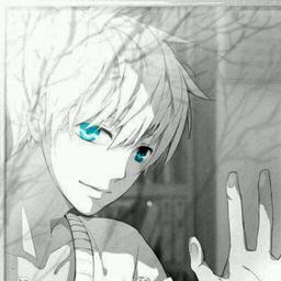 穿着棉袄吃雪糕