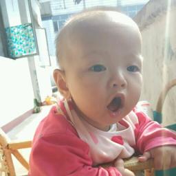 佳彧子