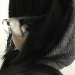 訒訏
